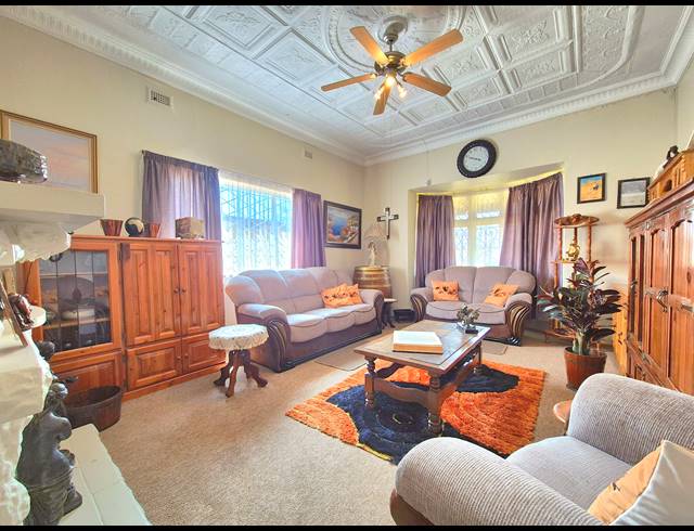 7 BEDROOM HOUSE FOR SALE IN BRAKPAN CENTRAL